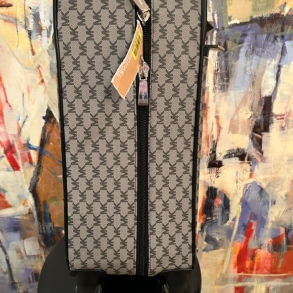 Michael Kors Studio Heritage Logo Suitcase - Picture 13 of 16